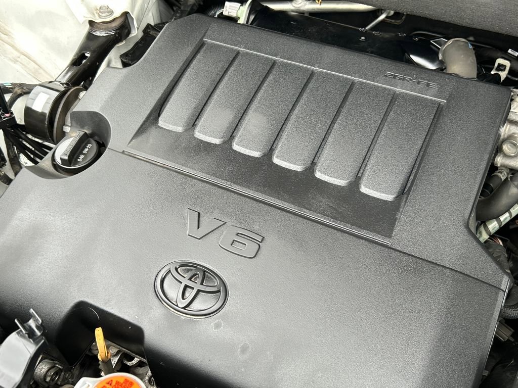 Used 2016 Toyota Highlander XLE image 32