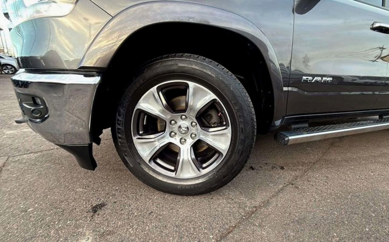 Used 2019 RAM 1500 Laramie image 23