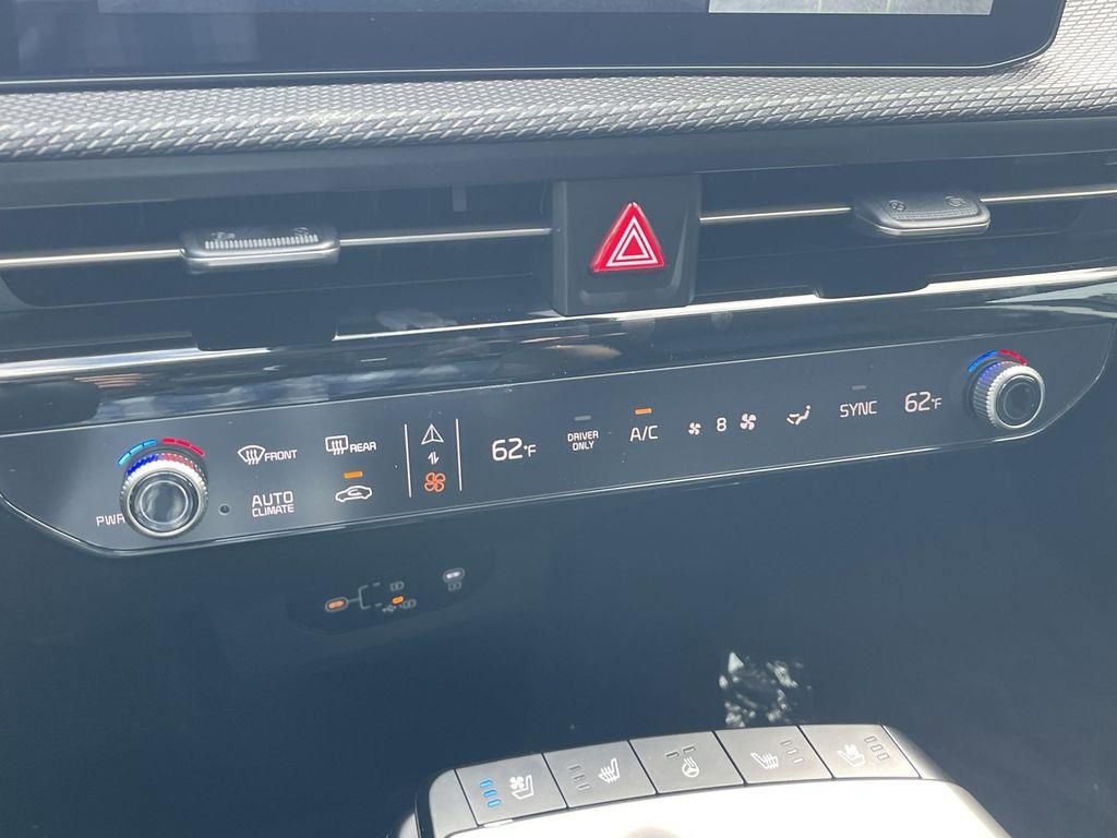 New 2025 Kia EV6 Wind image 14