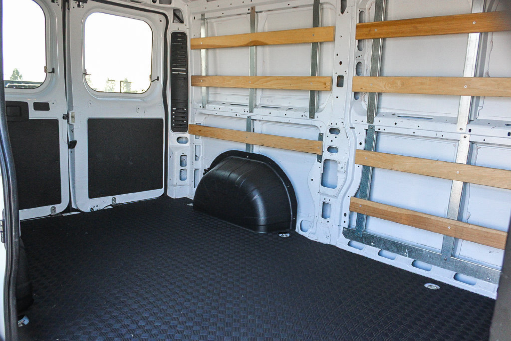 Used 2025 RAM ProMaster 2500 w/ U-Haul Equipment Group FWD image 18