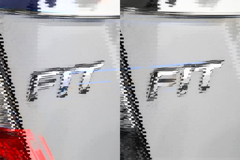 Used 2019 Honda Fit EX image 11