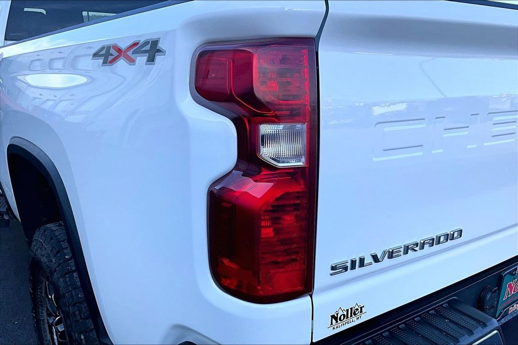 Used 2024 Chevrolet Silverado 3500 LT w/ Convenience Package image 31