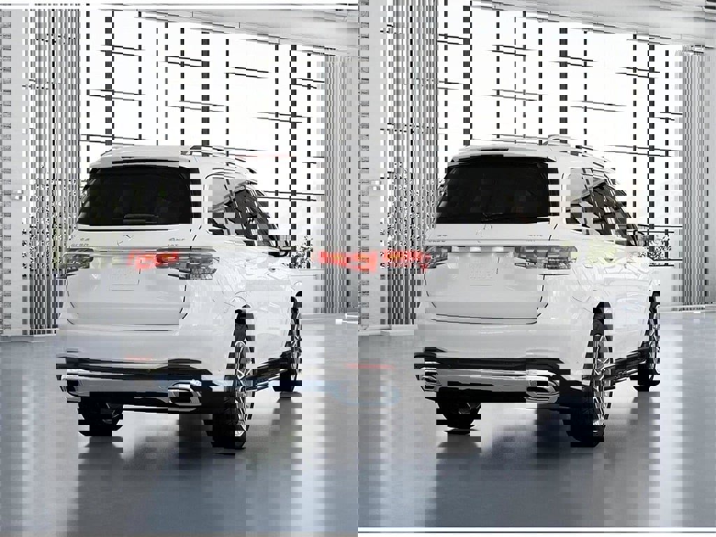 New 2026 Mercedes-Benz GLS 450 4MATIC image 23