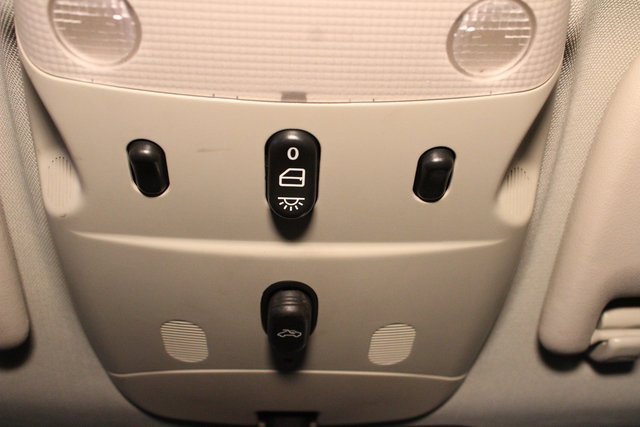 Used 2008 Saab 9-3 2.0T w/ Moonroof Package image 24