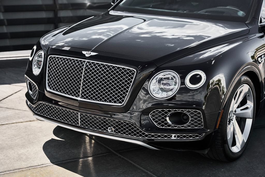 Used 2017 Bentley Bentayga AWD/4WD image 6