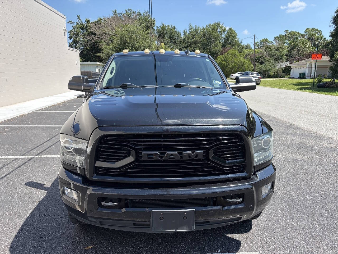 Used 2018 RAM 2500 Laramie w/ Sport Appearance Group AWD/4WD image 8