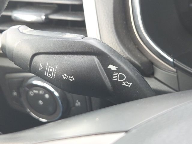 Used 2020 Ford Fusion SE image 40