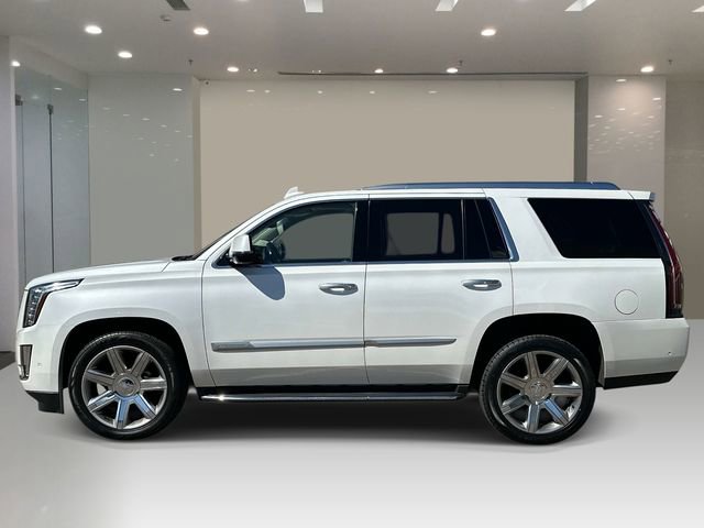 Used 2020 Cadillac Escalade Luxury AWD/4WD image 2