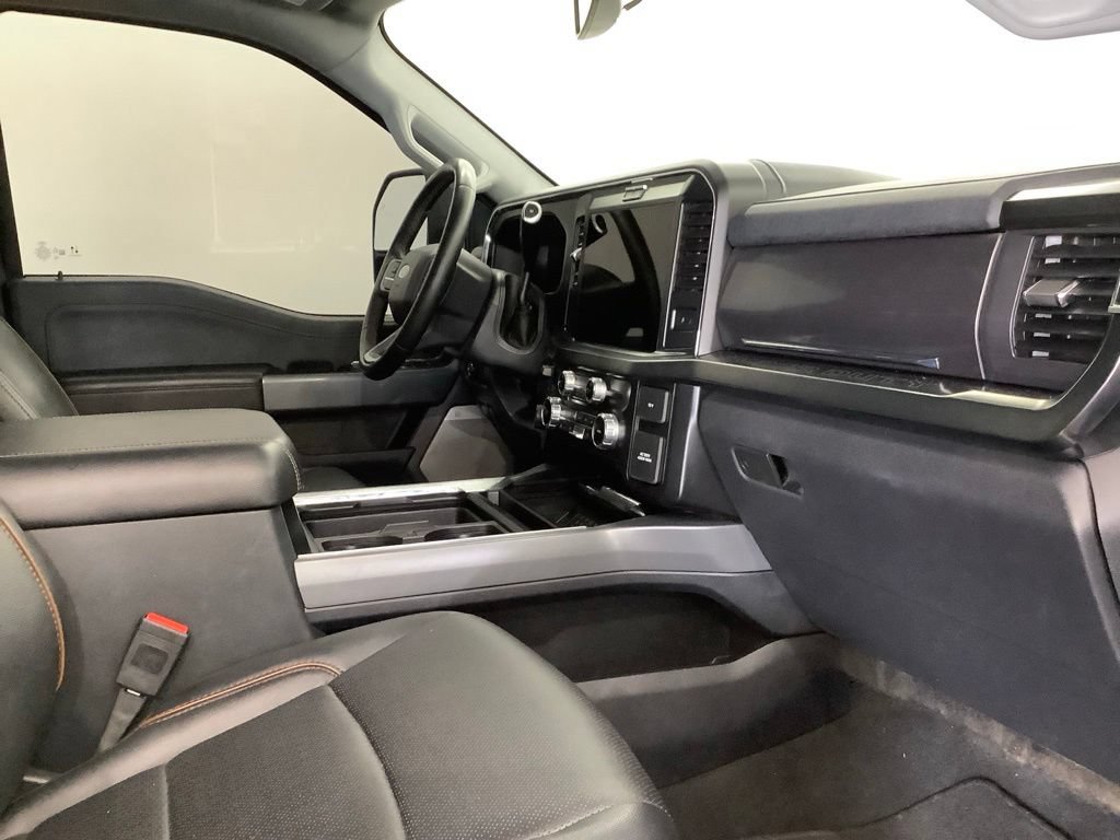 Used 2025 Ford F250 Lariat w/ FX4 Off-Road Package AWD/4WD image 31