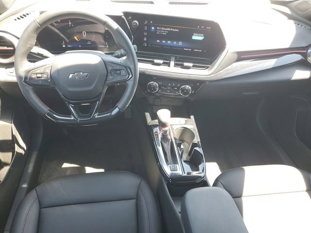 Certified 2025 Chevrolet Trax RS w/ Driver Confidence Package FWD image 11