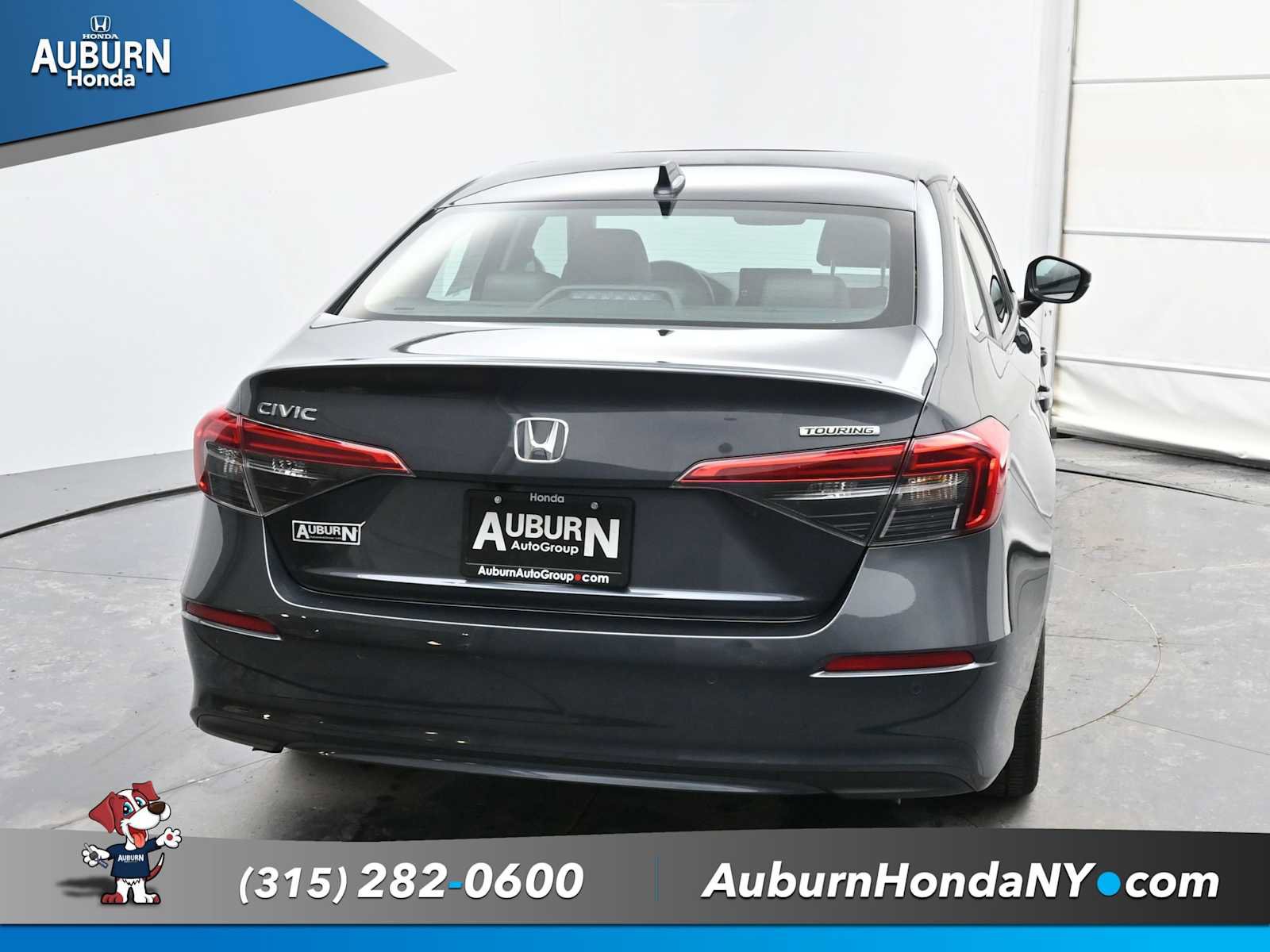 Used 2024 Honda Civic Touring image 3