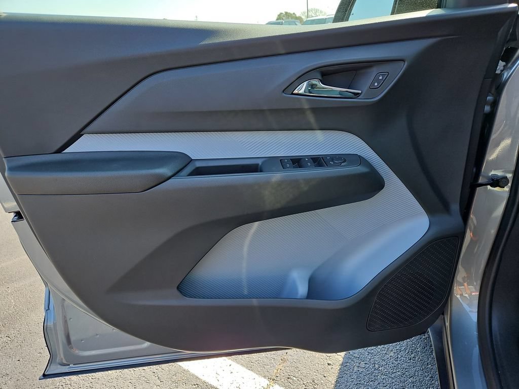 New 2027 Chevrolet Bolt RS w/ Technology Package FWD image 14