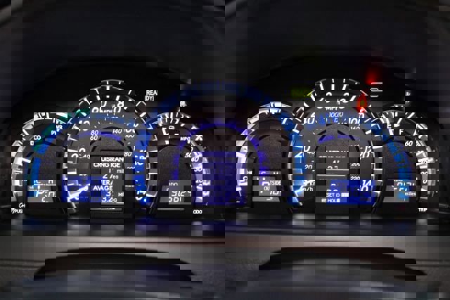 Used 2012 Toyota Camry XLE w/ Leather Pkg image 22