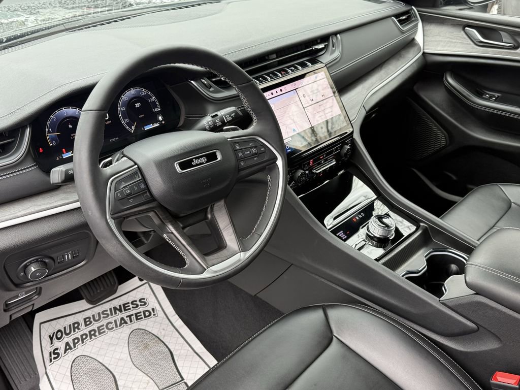 Used 2024 Jeep Grand Cherokee Limited w/ Trailer Tow Package image 14