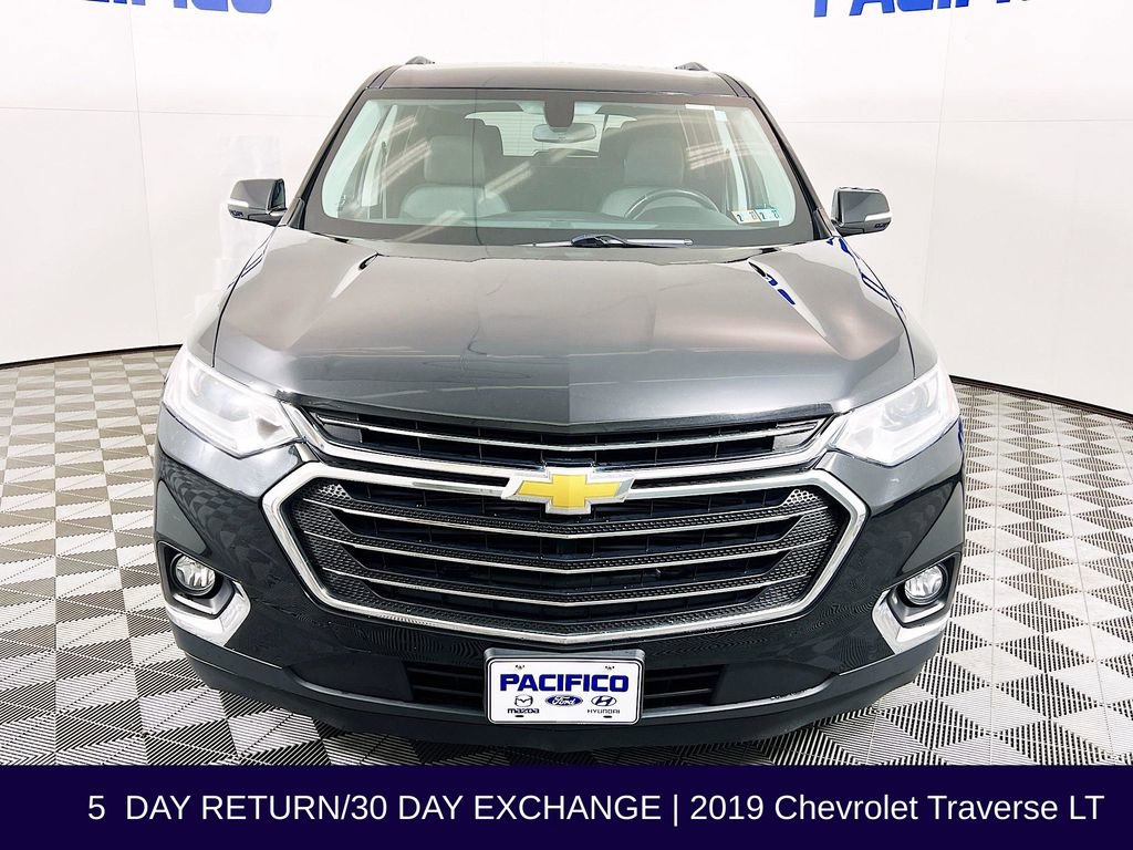 Used 2019 Chevrolet Traverse LT image 3