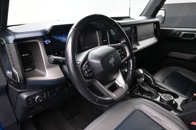 Used 2022 Ford Bronco Outer Banks AWD/4WD image 17