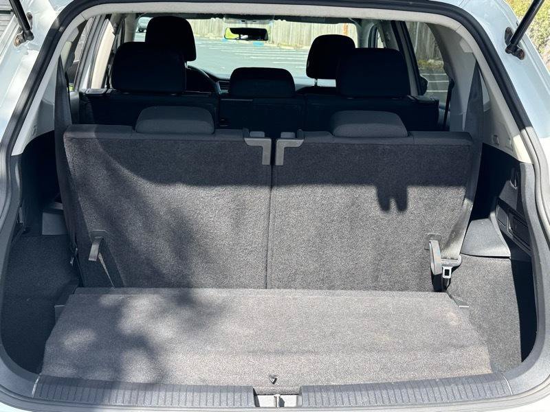 Used 2019 Volkswagen Tiguan S FWD image 18
