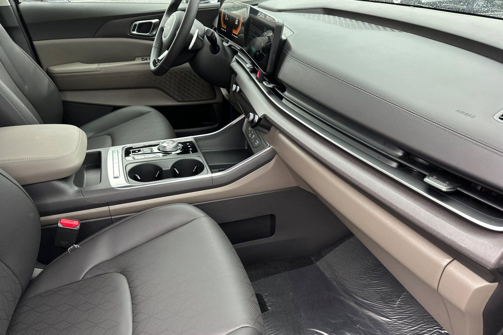 New 2026 Kia Carnival EX image 17