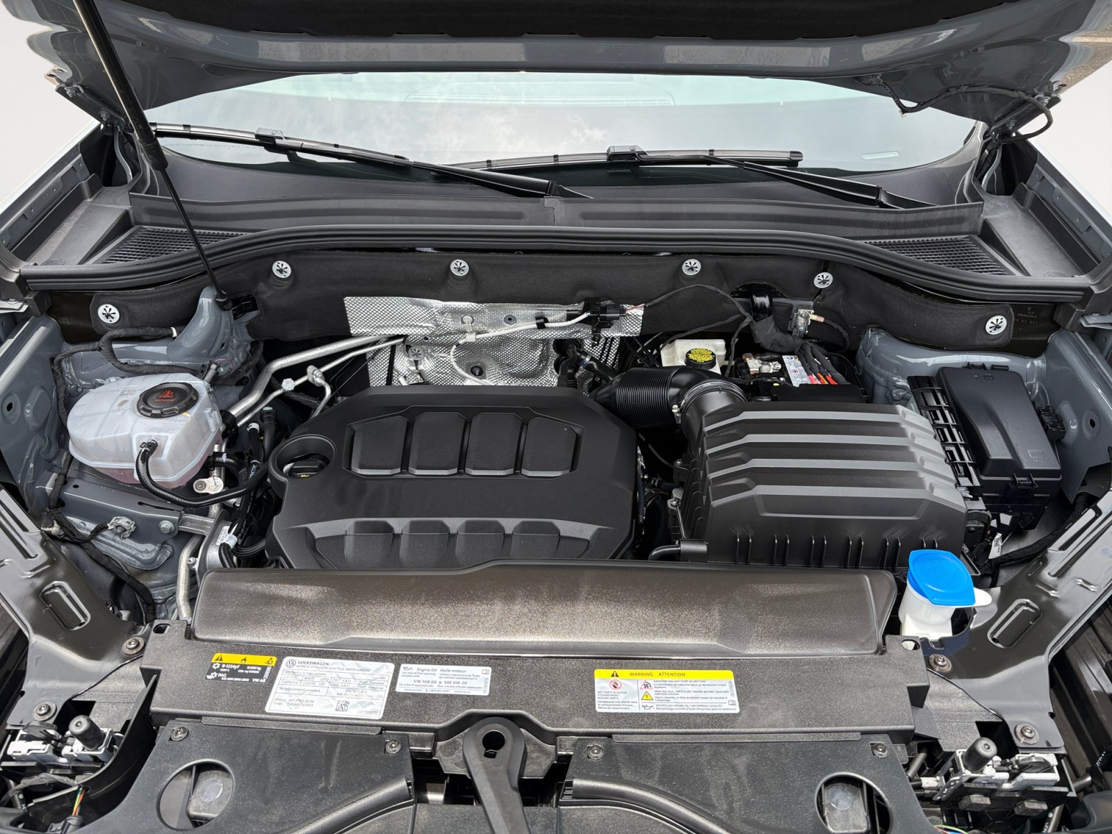Certified 2025 Volkswagen Atlas SE FWD image 26