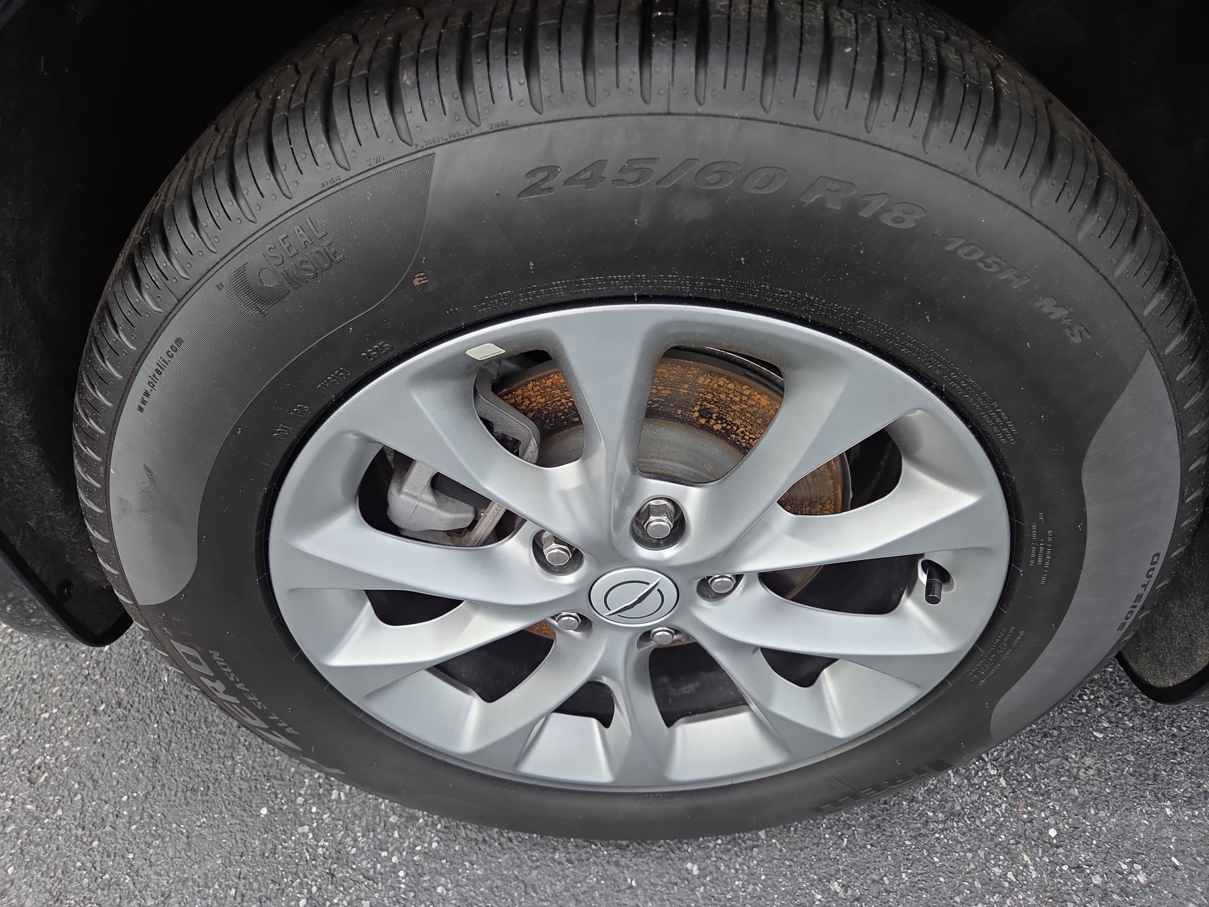 Certified 2026 Chrysler Pacifica Limited FWD image 11