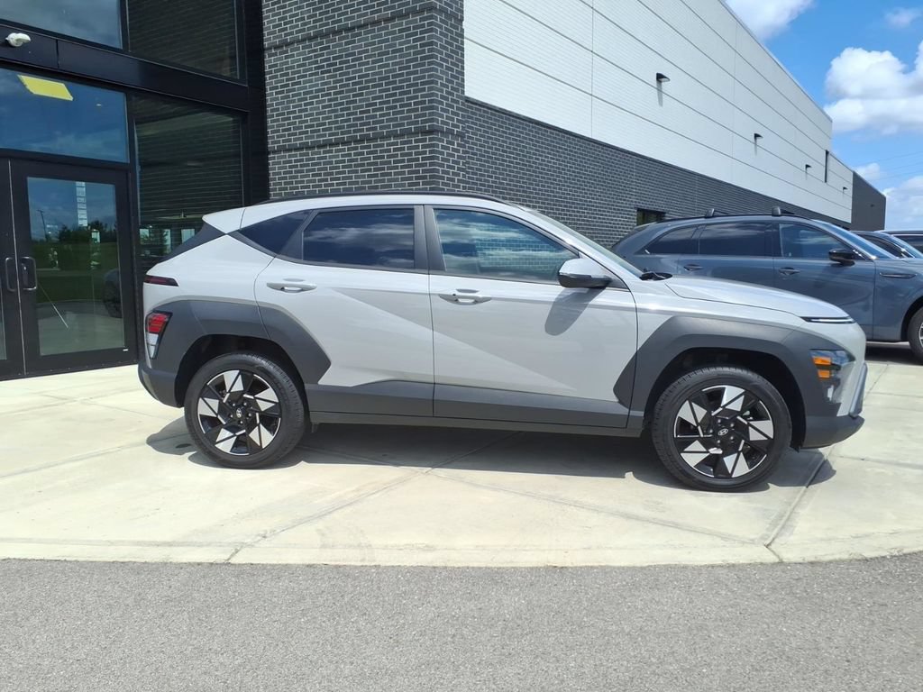 Used 2024 Hyundai Kona SEL AWD/4WD image 8
