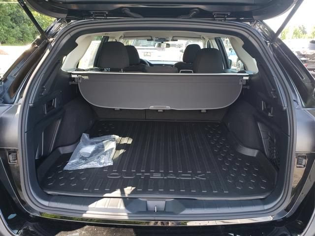 Certified 2024 Subaru Outback AWD/4WD image 5