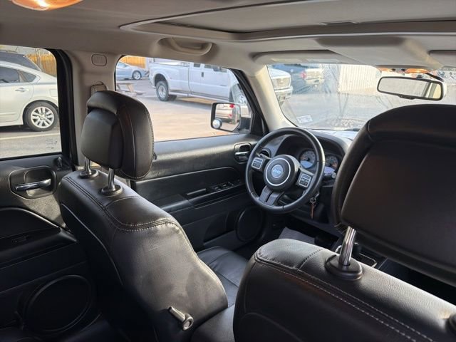 Used 2016 Jeep Patriot High Altitude AWD/4WD image 31