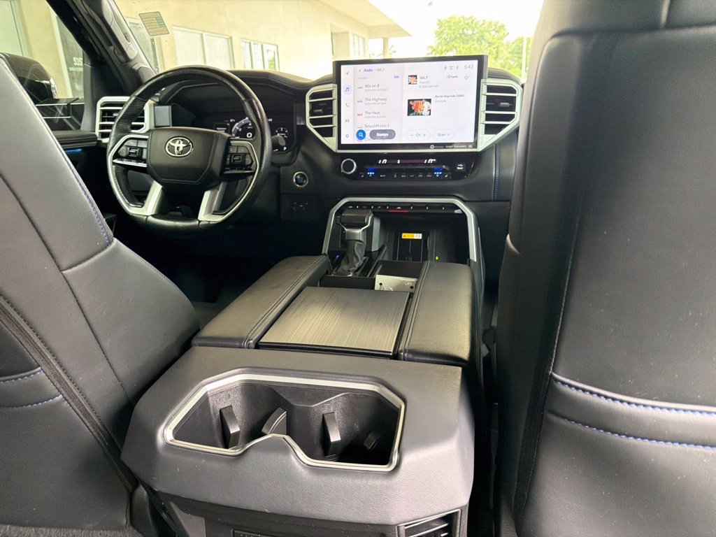 Used 2022 Toyota Tundra Platinum AWD/4WD image 30