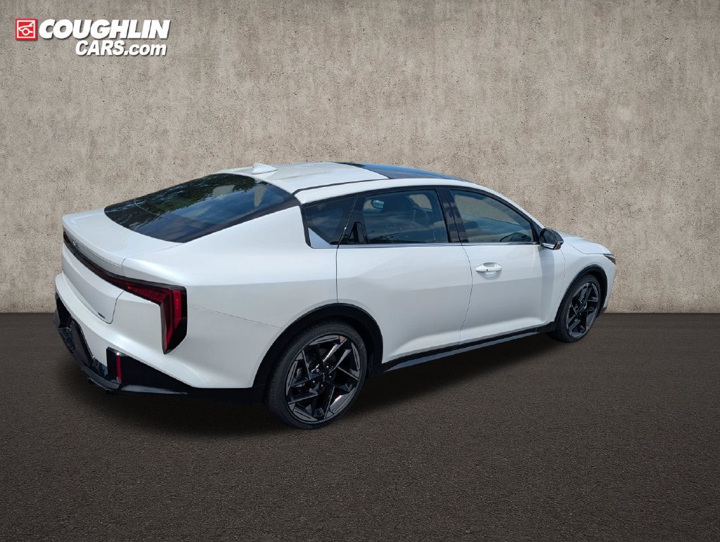 New 2026 Kia K4 GT-Line w/ GT-Line Premium Package FWD image 8
