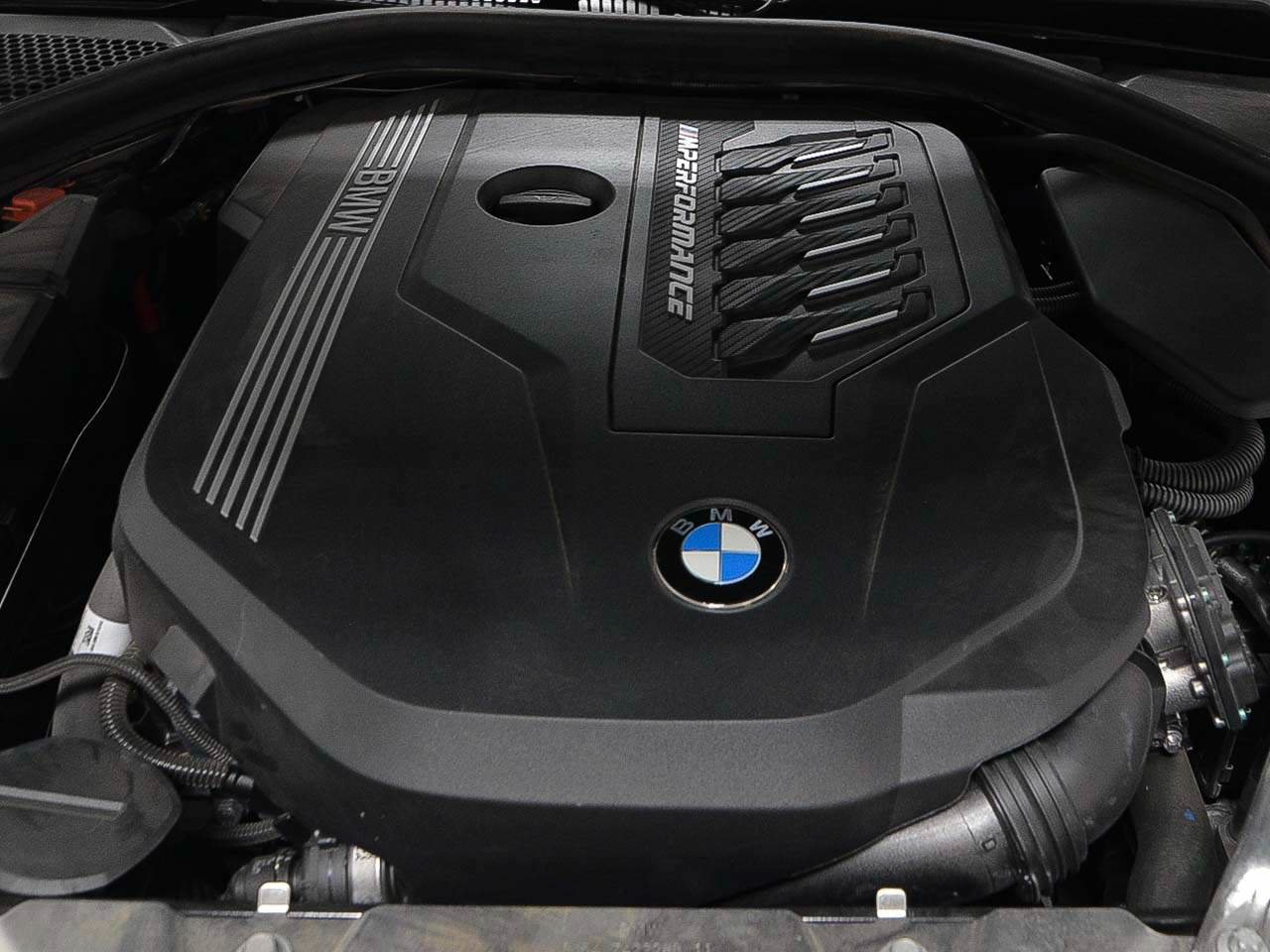 Used 2024 BMW M440i Convertible w/ Premium Package RWD image 19