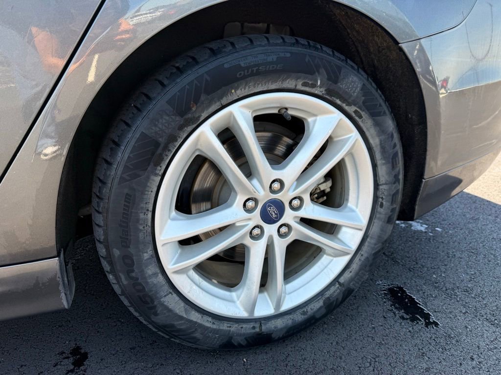 Used 2018 Ford Fusion SE w/ Fusion SE Technology Package FWD image 30