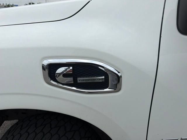 Used 2017 Nissan Titan XD AWD/4WD image 3