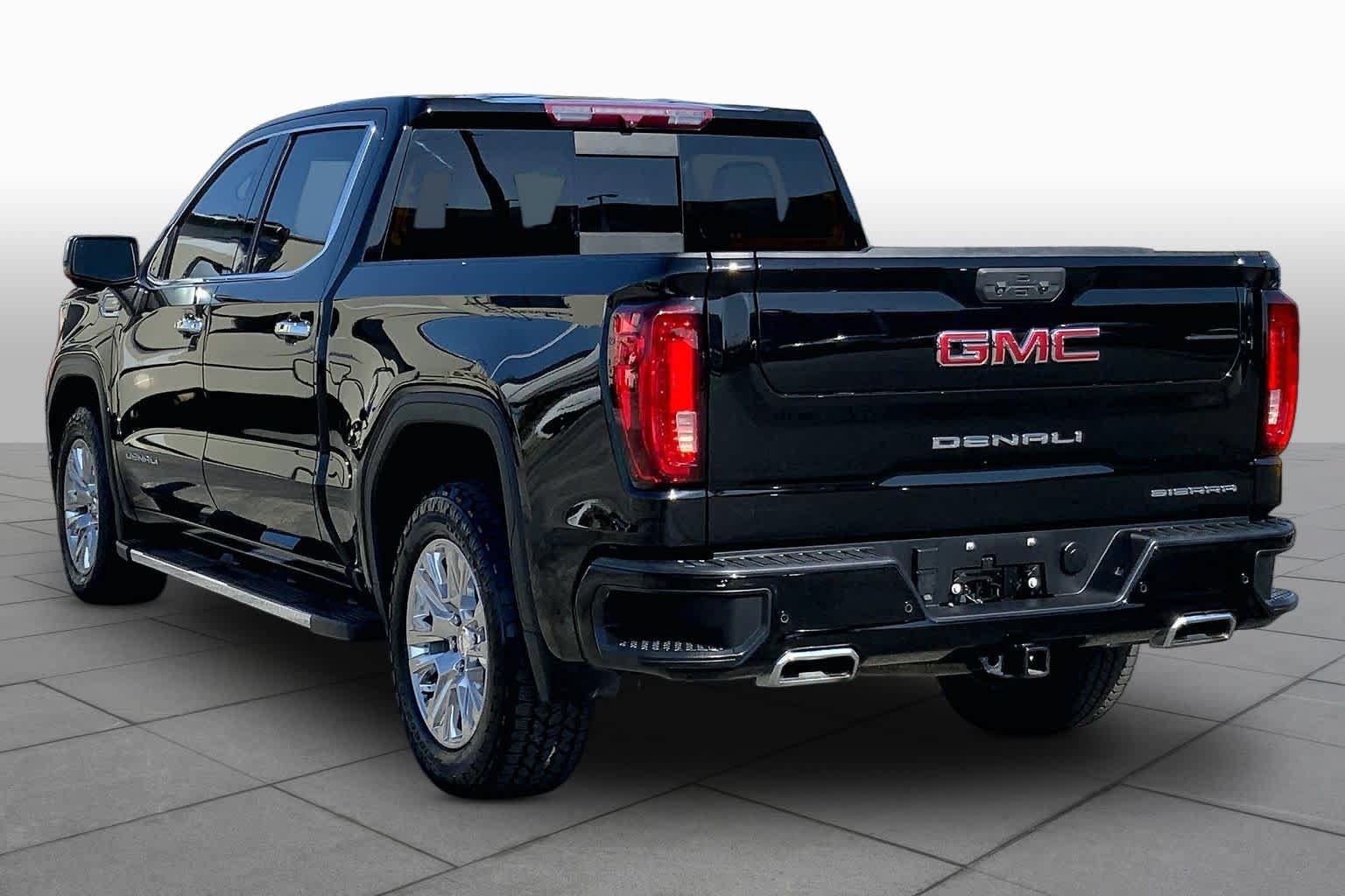 Used 2023 GMC Sierra 1500 Denali AWD/4WD image 12