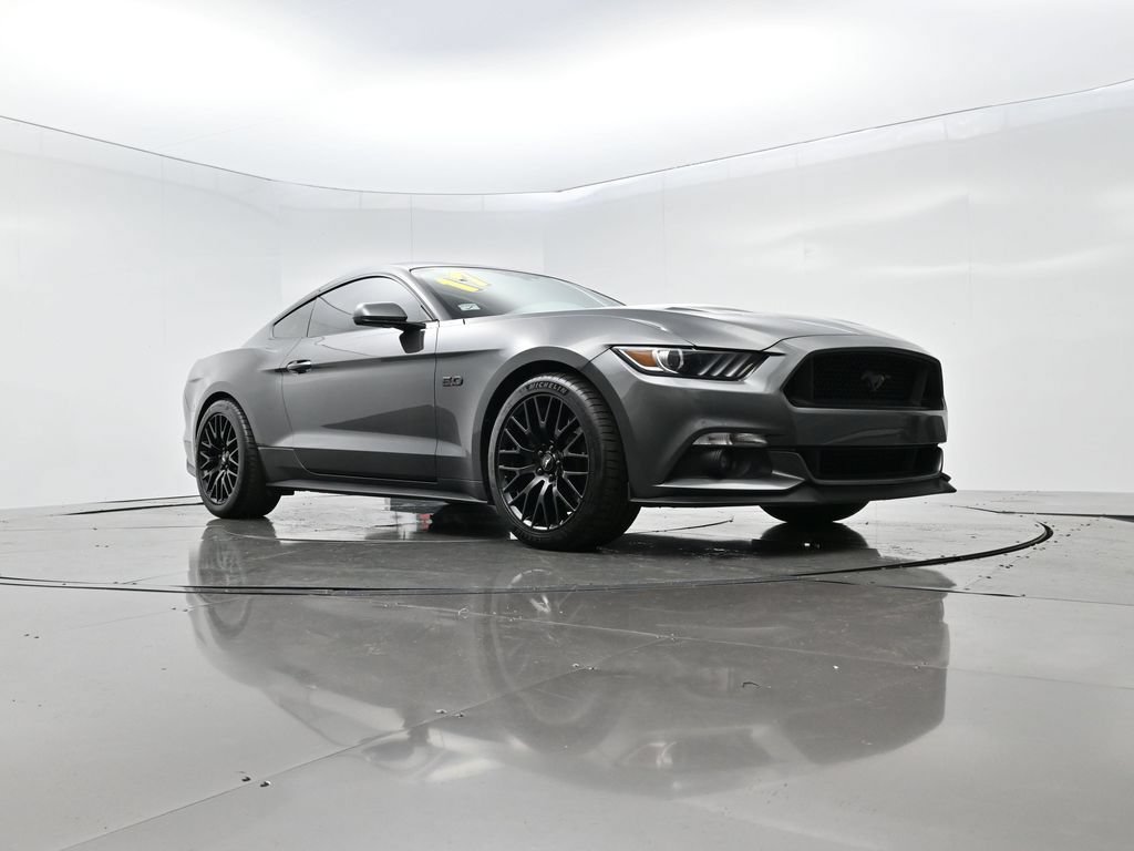 Used 2017 Ford Mustang GT Premium w/ GT Performance Package RWD image 42