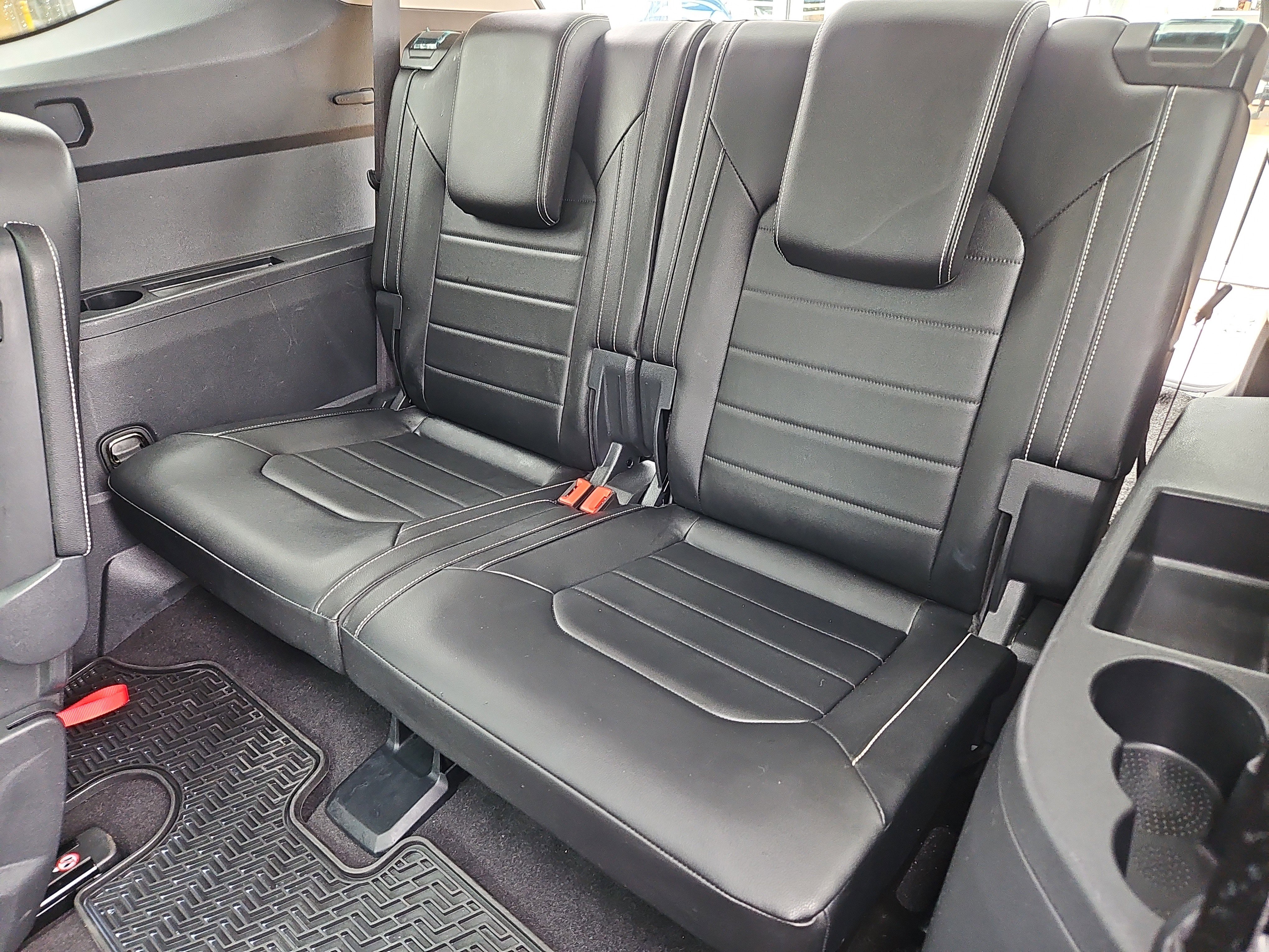 Certified 2022 Volkswagen Atlas SEL Premium image 38