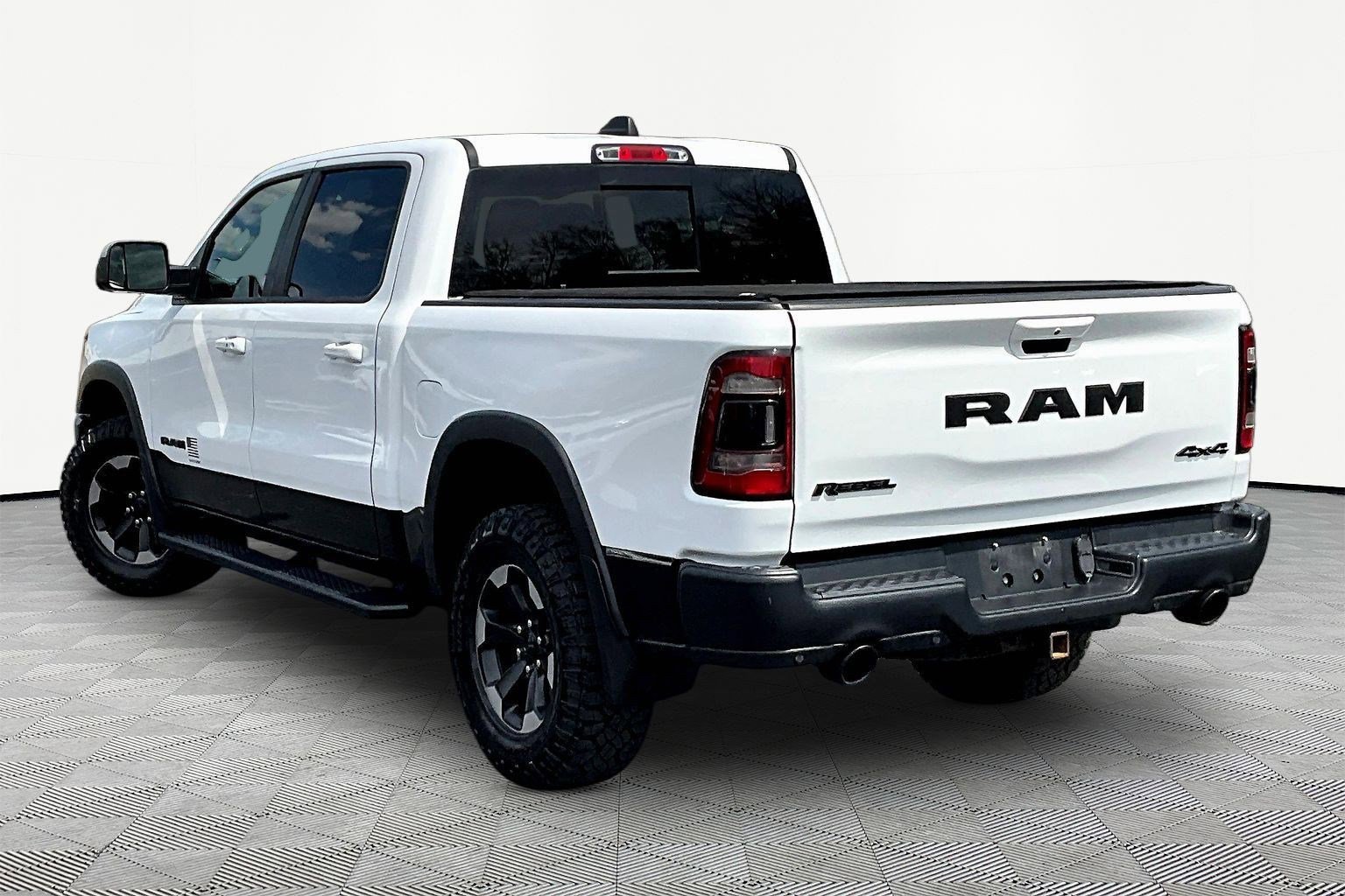 Used 2019 RAM 1500 Rebel w/ Level 2 Equipment Group AWD/4WD image 4