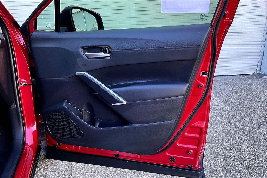 Certified 2022 Toyota Corolla Cross XLE w/ Convenience Package image 28