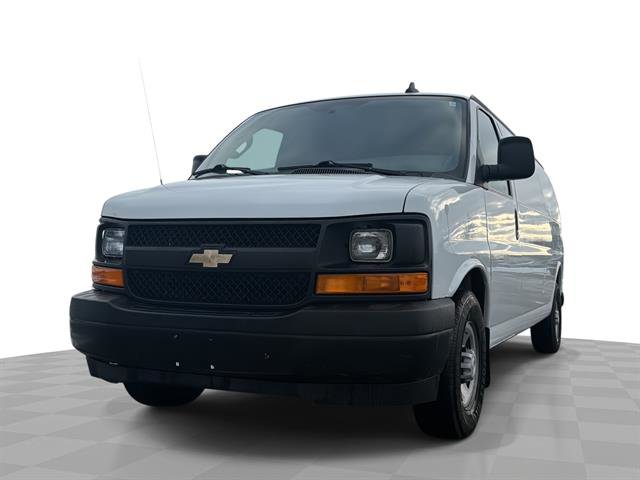 Used 2017 Chevrolet Express 3500 Extended image 1