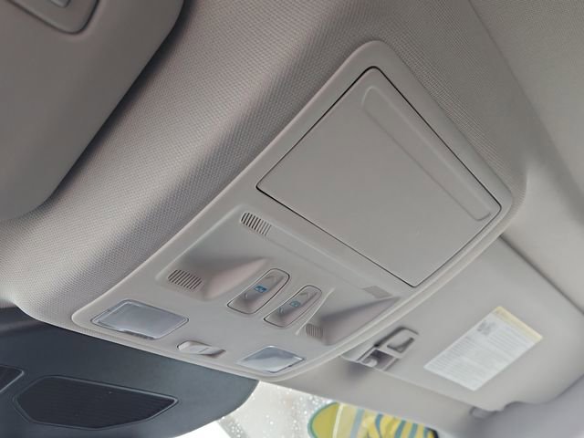 Used 2021 Ford Escape Titanium image 33