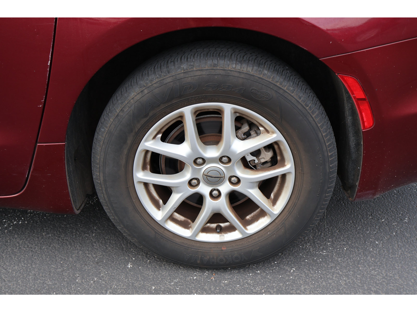 Used 2021 Chrysler Pacifica Touring-L FWD image 6