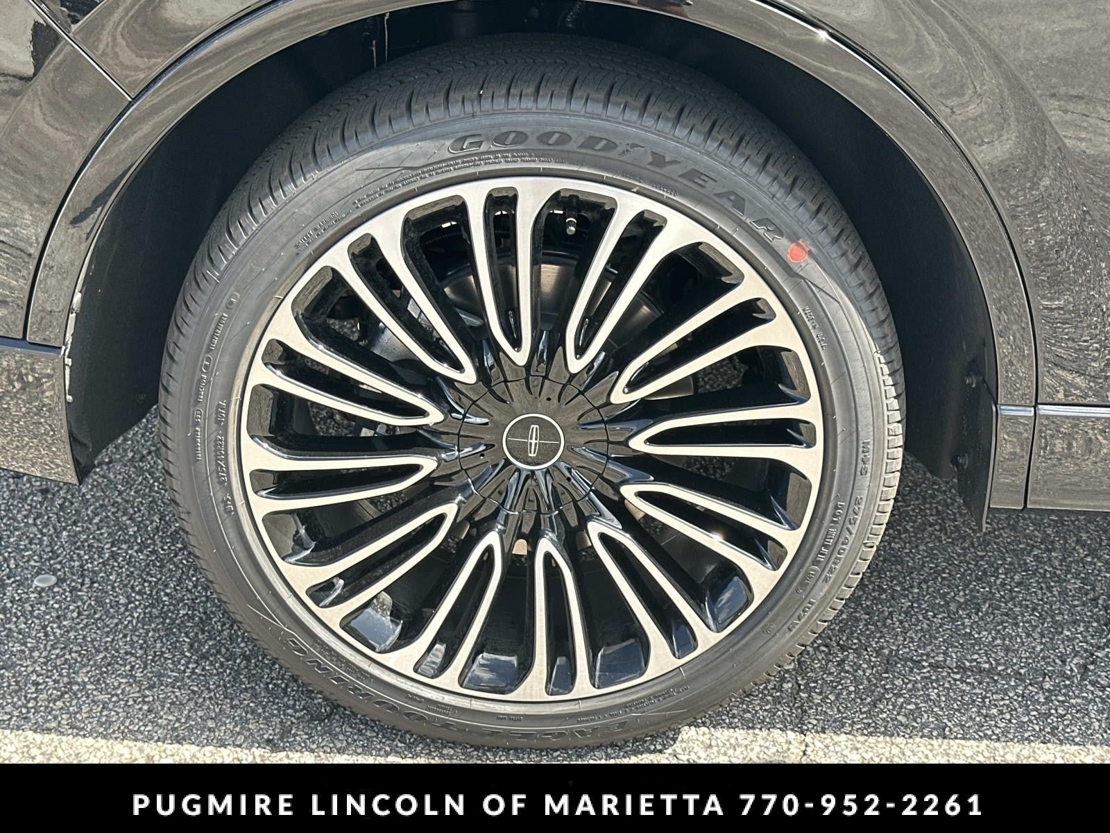 New 2026 Lincoln Aviator Black Label AWD/4WD image 17