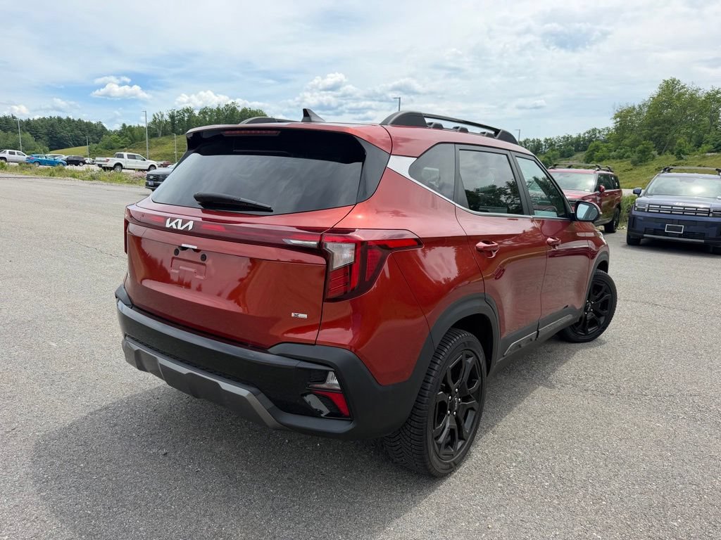 Used 2024 Kia Seltos X-Line AWD/4WD image 3