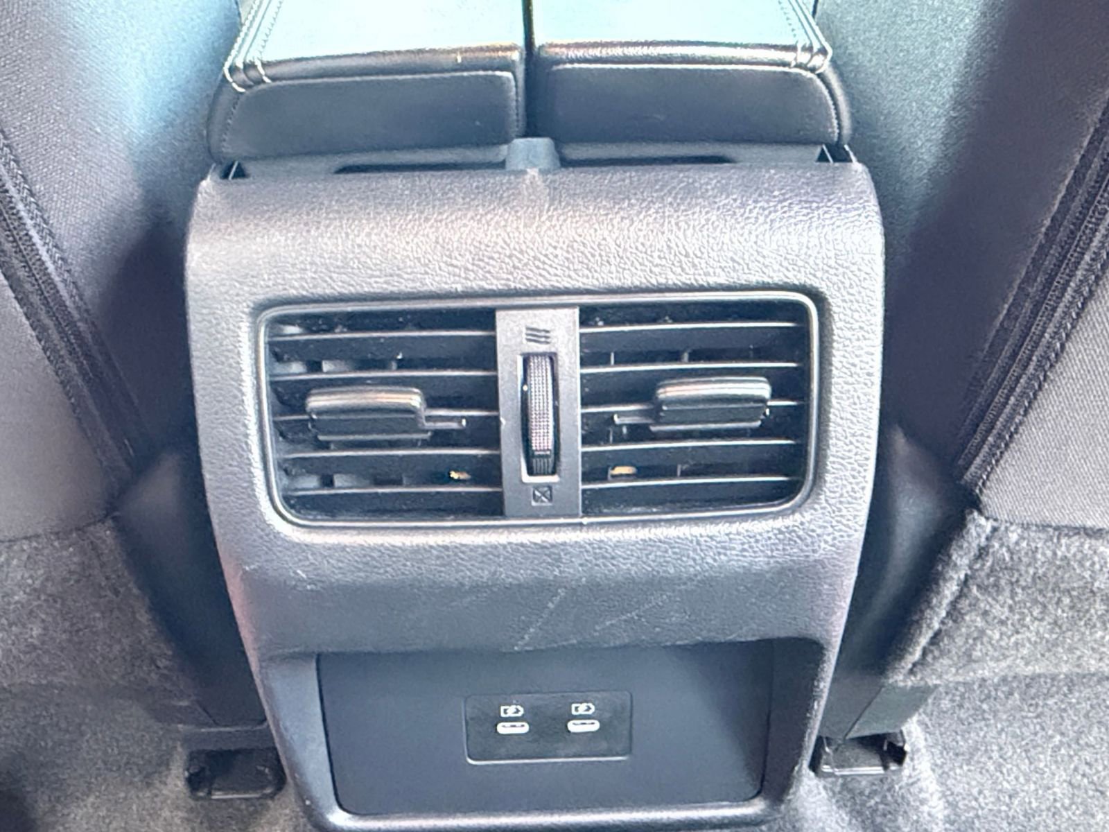 Used 2025 Nissan Rogue SV FWD image 24