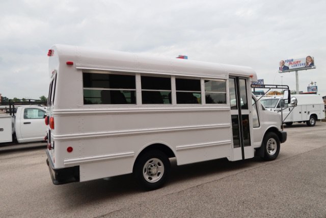 Used 2007 Chevrolet Express 3500 w/ School Bus Package RWD image 4