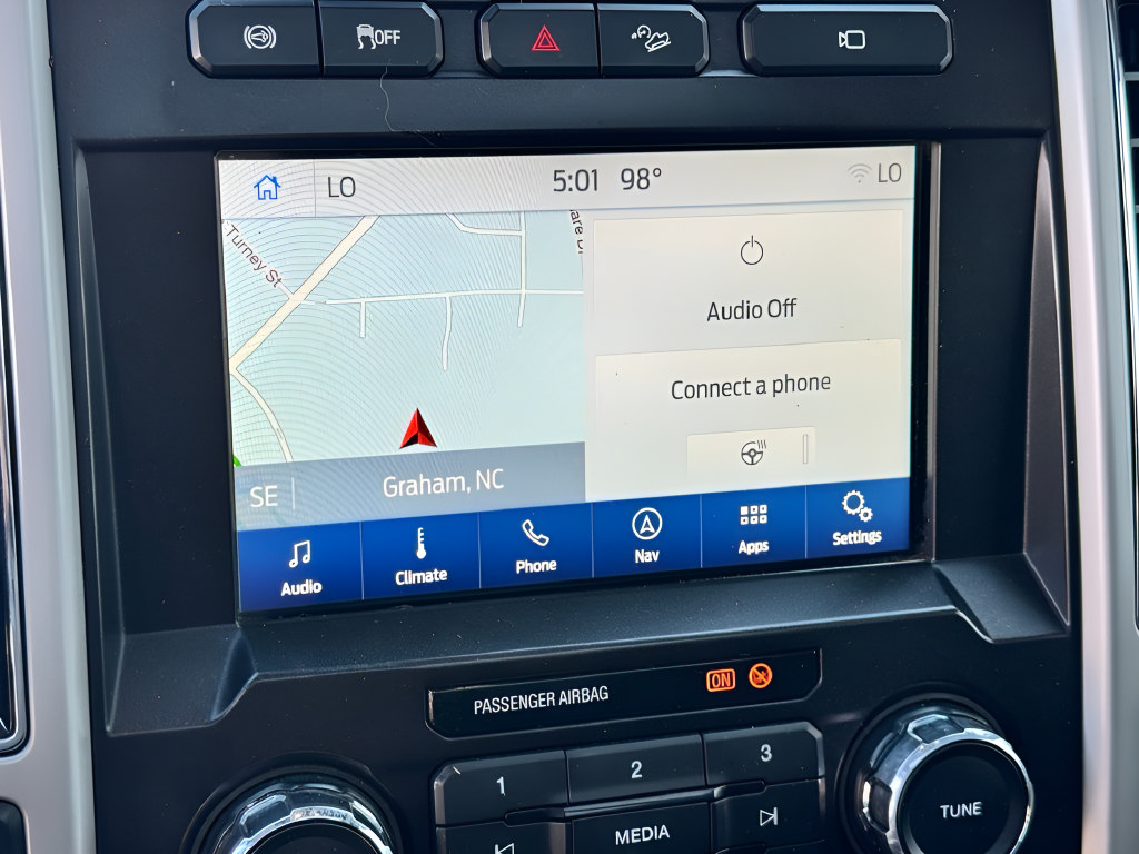 Used 2019 Ford F250 Lariat w/ Lariat Ultimate Package AWD/4WD image 16