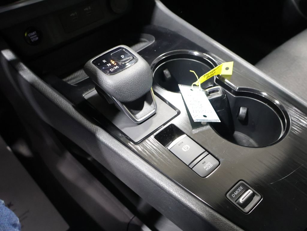 Used 2024 Nissan Rogue SV FWD image 29