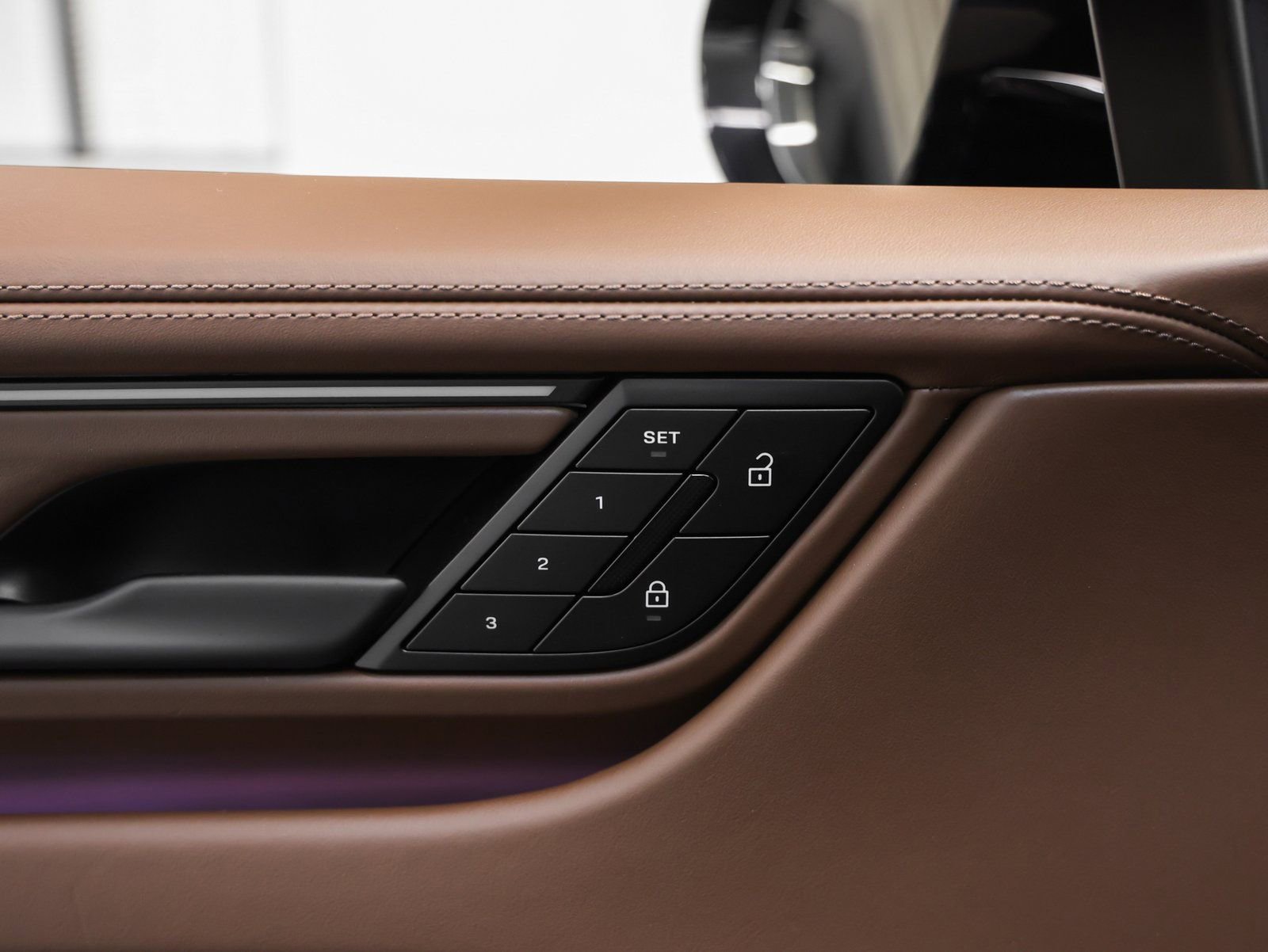 New 2025 Porsche Macan Turbo Electric image 32