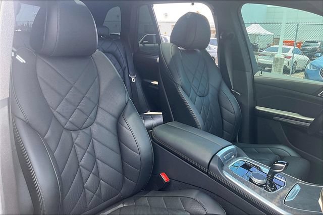 Used 2023 BMW X5 xDrive40i w/ Premium Package AWD/4WD image 7