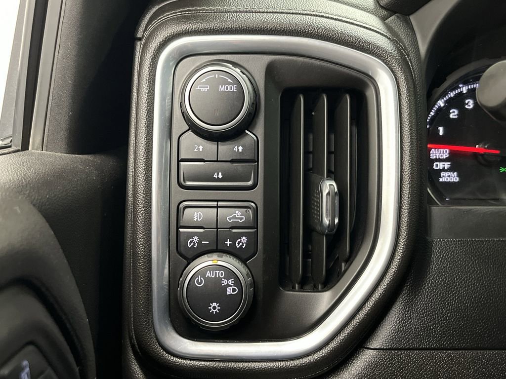 Used 2022 Chevrolet Silverado 3500 LT image 24