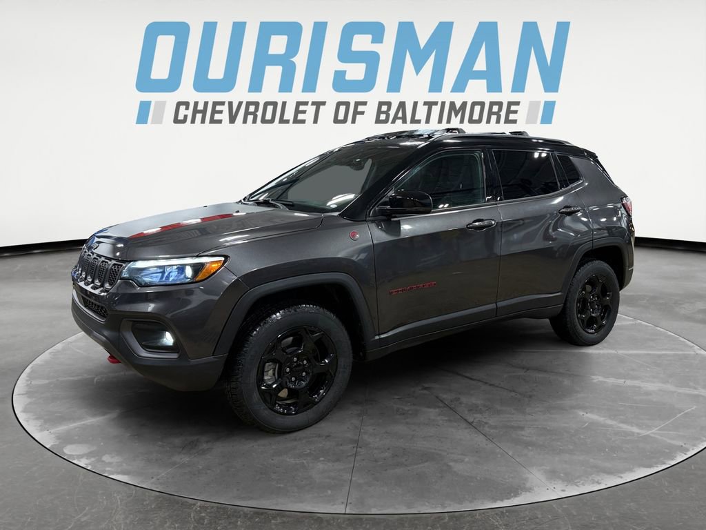 Used 2023 Jeep Compass Trailhawk w/ Trailhawk Elite Group image 2